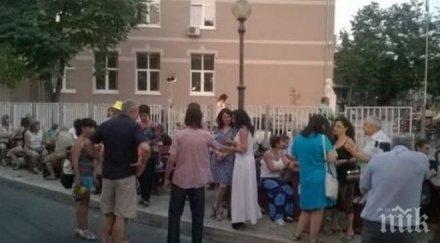 поетите прехода правят шоу поморие