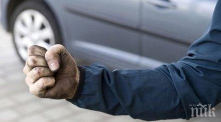 трилър дупнишко село баща иска умре страх живота срам заради синовете