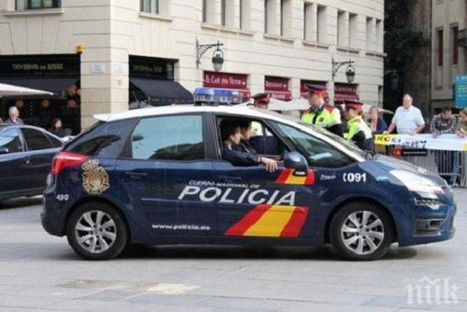 Ревнив съпруг простреля жена си в испански мол, после пробва да се самоубие