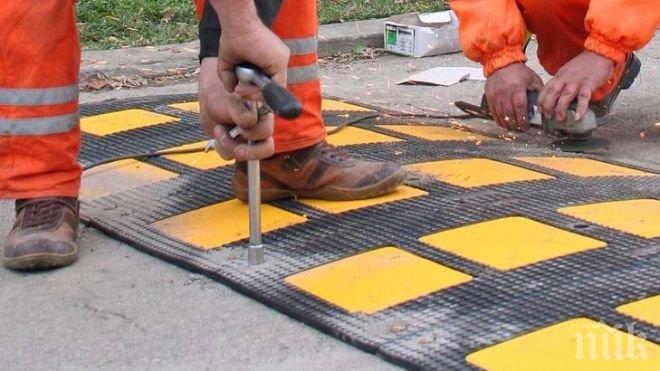 Обезопасяват трафика за Гърция през Кърджали с гърбици по асфалта