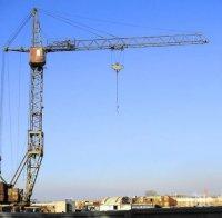 УЖАС! Кран премаза работници в Стамболийски, борят се за живота им