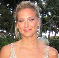 Бар Рафаели стана майка за първи път