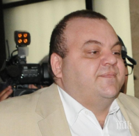 Бащата на убитата Яна беснее: Чеци е на курорт