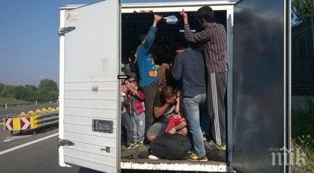 германските служби разполагат данни повече 340 случаи опити вербуване бежанци ислямисти