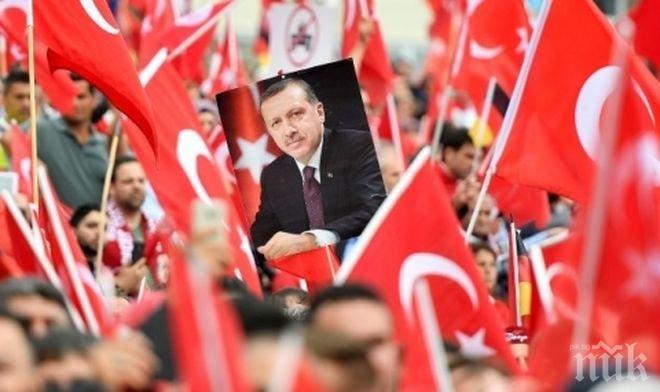 40 журналисти арестувани в Турция след метежа