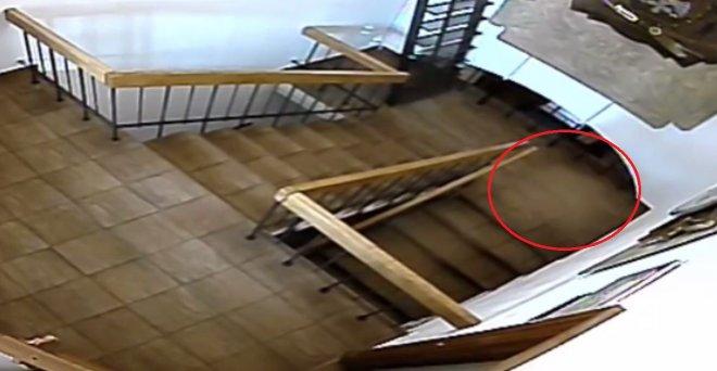 Привидение се появи в старинна сграда на музей (ВИДЕО)