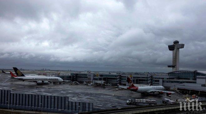 Евакуация на летище Кенеди в Ню йорк! Получен е сигнал за стрелба!  