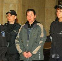 ДРАМА! Убийцата Атанаска иска да се беси