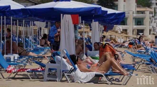 Гларусите се наточиха! Полякините се върнаха по морето