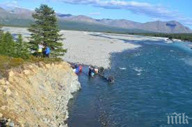 ЕКСТРЕМНО! Правят преход по река между два океана