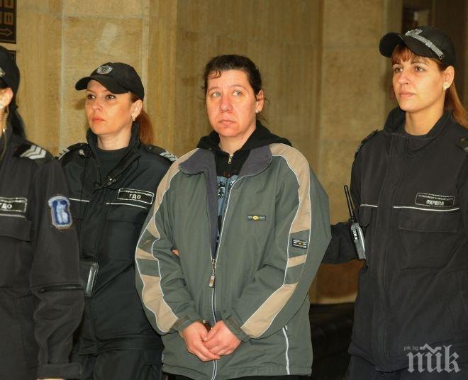 ДРАМА! Убийцата Атанаска иска да се беси