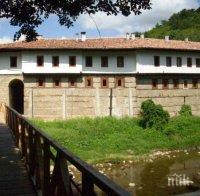Килифаревския манастир търси средства за нов мост