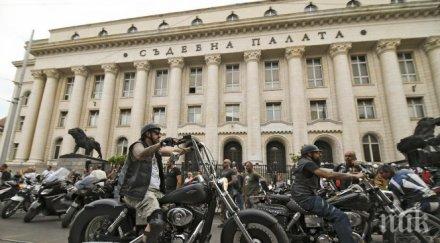 мотористите излизат нов протест