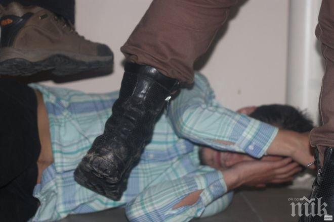 Афганистанец е намушкан с нож след сбиване в Харманли