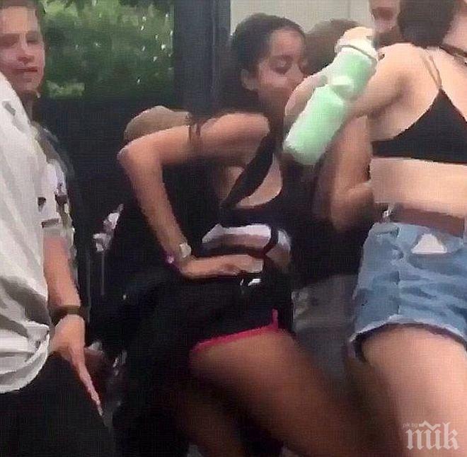 Издънка! Полицията излови голямата щерка на Обама на пиянска оргия, тайните служби я измъкват през задния вход (СНИМКИ, ВИДЕО)