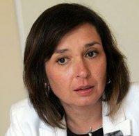 Зорница Русинова посети деца от социални домове, които са на лятна почивка