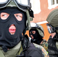 Извънредно: Неизвестен мъж завзе клон на „Ситибанка” в Москва и заплашва да го взриви