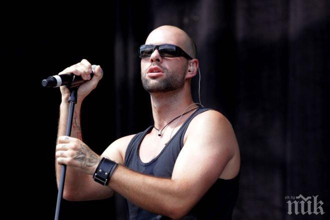 ПЛАЧЕТЕ, ФЕНКИ! Дидо, вокалът на D2, се ожени! Щастливката е футболна щерка (СНИМКИ)