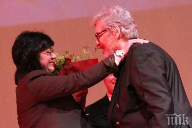 САМО В ПИК И РЕТРО! Ламбо напуска „Позитано“ и Корнелия омерзен
