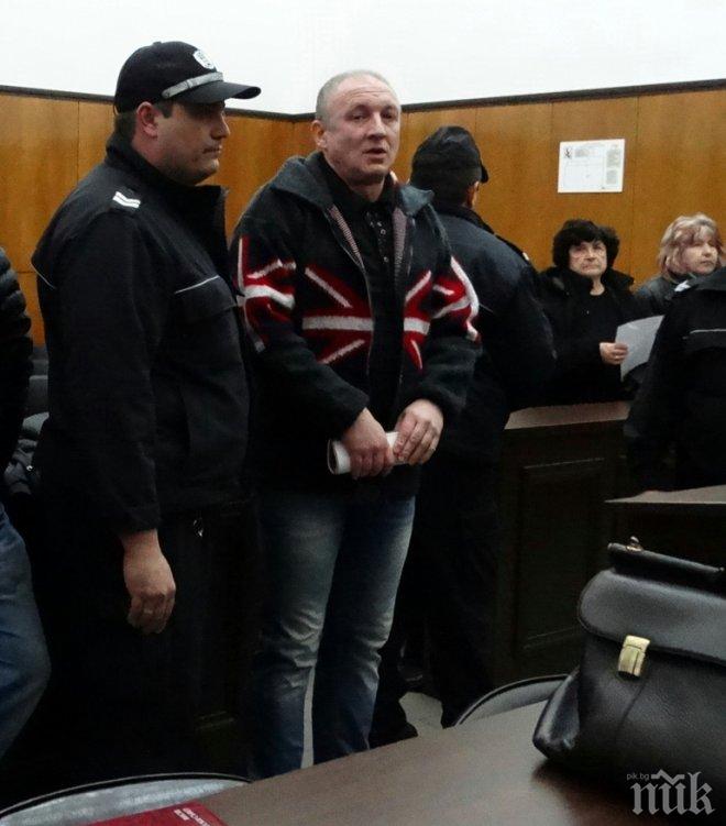 ЗЛОВЕЩО! Търсят още части от нарязаната с резачка Галина