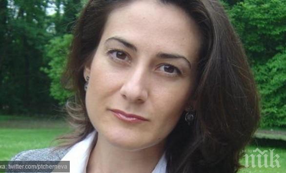 Къса листа! Българка сред спряганите експерти за екипа на Хилари Клинтън