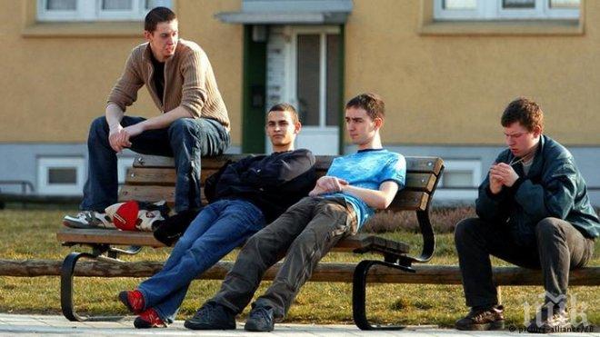 37% от младите хора в Източна Европа мислят да емигрират, в Африка този процент е 38