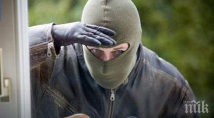 аларма бум престъпността гърция ограбени туристи откраднати автомобили всеки ден