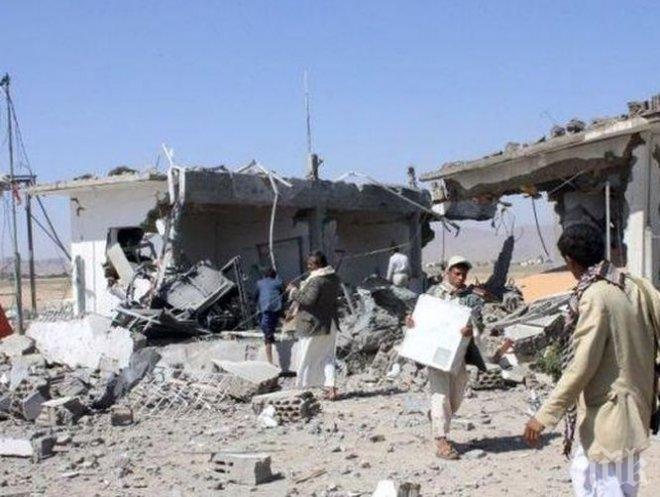 Кола-бомба уби 11 души в тренировъчен лагер в Йемен