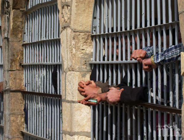 Кафе, чай и безалкохолни за 6 000 лв. на месец получават надзирателите