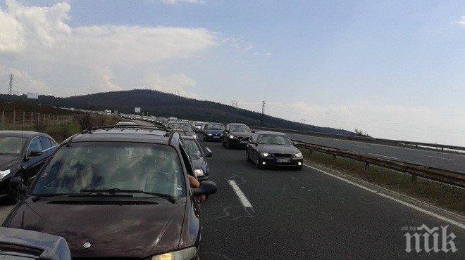 Възстановено е движението на автомагистрала Тракия