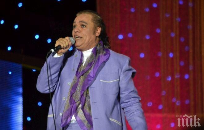 Почина певецът Хуан Габриел 