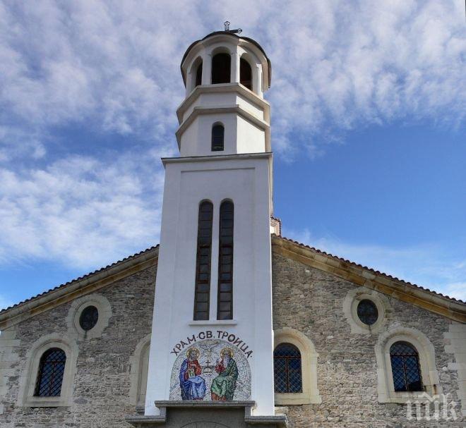 ПИК TV: Искат отнемане на титлата почетен гражданин на отец Йордан в Асеновград