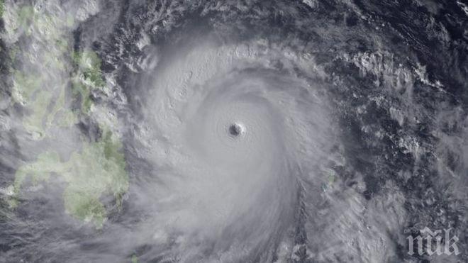 Силен тайфун в Япония уби девет души