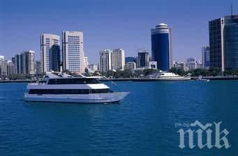 Горя небостъргач в Абу Даби (ВИДЕО)