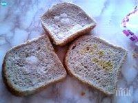 Мистерия: Хляб мухлясва в оранжево и розово, вместо в синьо-зелено