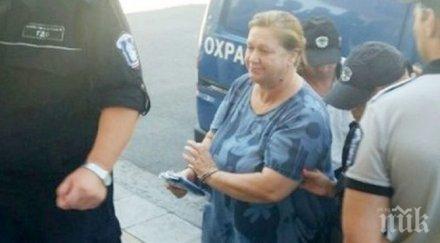 шокиращо черната вдовица веселина държала съпруга стая затвор заковани прозорци