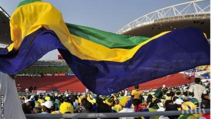 подпалиха парламента габон заради преизбирането президента