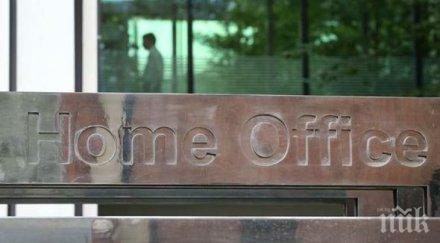 полският посланик иска среща хоум офис заради битите поляци