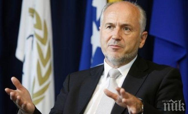 Валентин Инцко: Додик си играе с огъня в Босна 