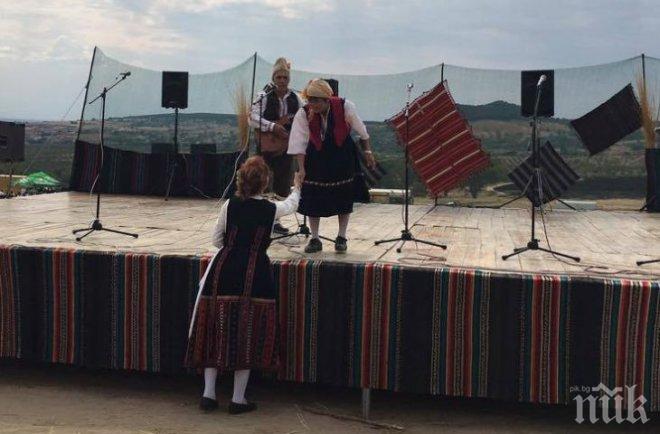 Уникално! Японка пее Македонско девойче  (ВИДЕО)