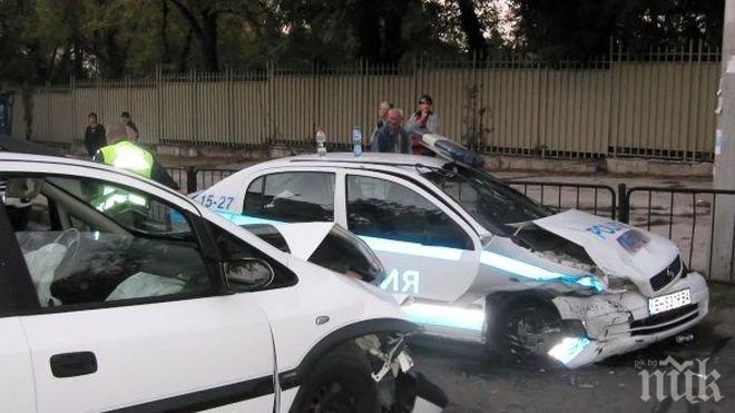 Двама полицаи са в неврохирургия след катастрофата с патрулки край „Меден рудник“