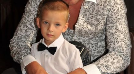 синът наш футболист нуждае животоспасяваща операция