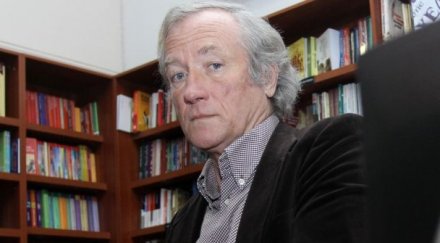 клекне ниско медиите поласканият тях народен гняв