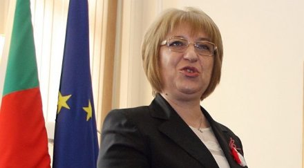 цецка преназначава ударно верните хора парламента