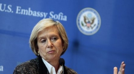 посланикът сащ българите излязоха улицата бедност