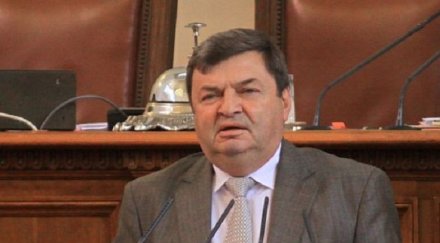 депутатът георги божинов оттегля кажат съм страхливец