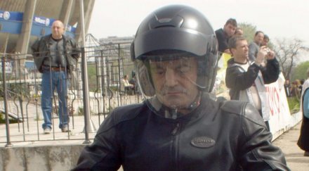 екскметът кирил йорданов изоставен жени власт март галерия