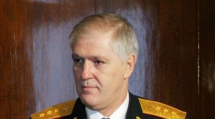 лара отвлечена вината падне наглите