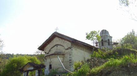 рухна покрив средновековна черква паметник културата