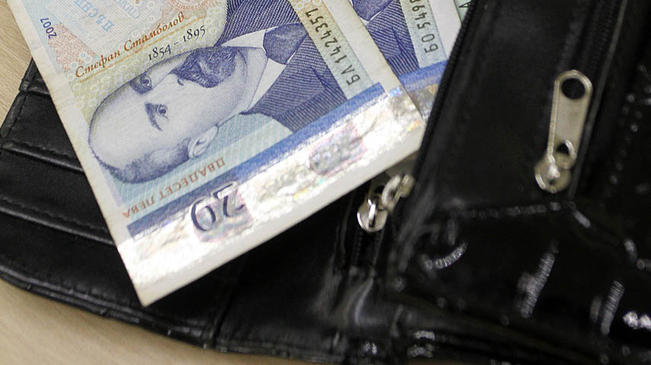 Полицаи намират портмоне, връщат го на собственика